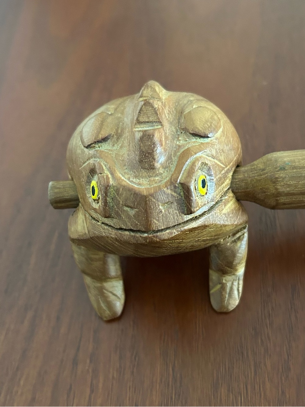 Hand-Carved Brown Wooden Frog Enrichment Rattle for Reptiles